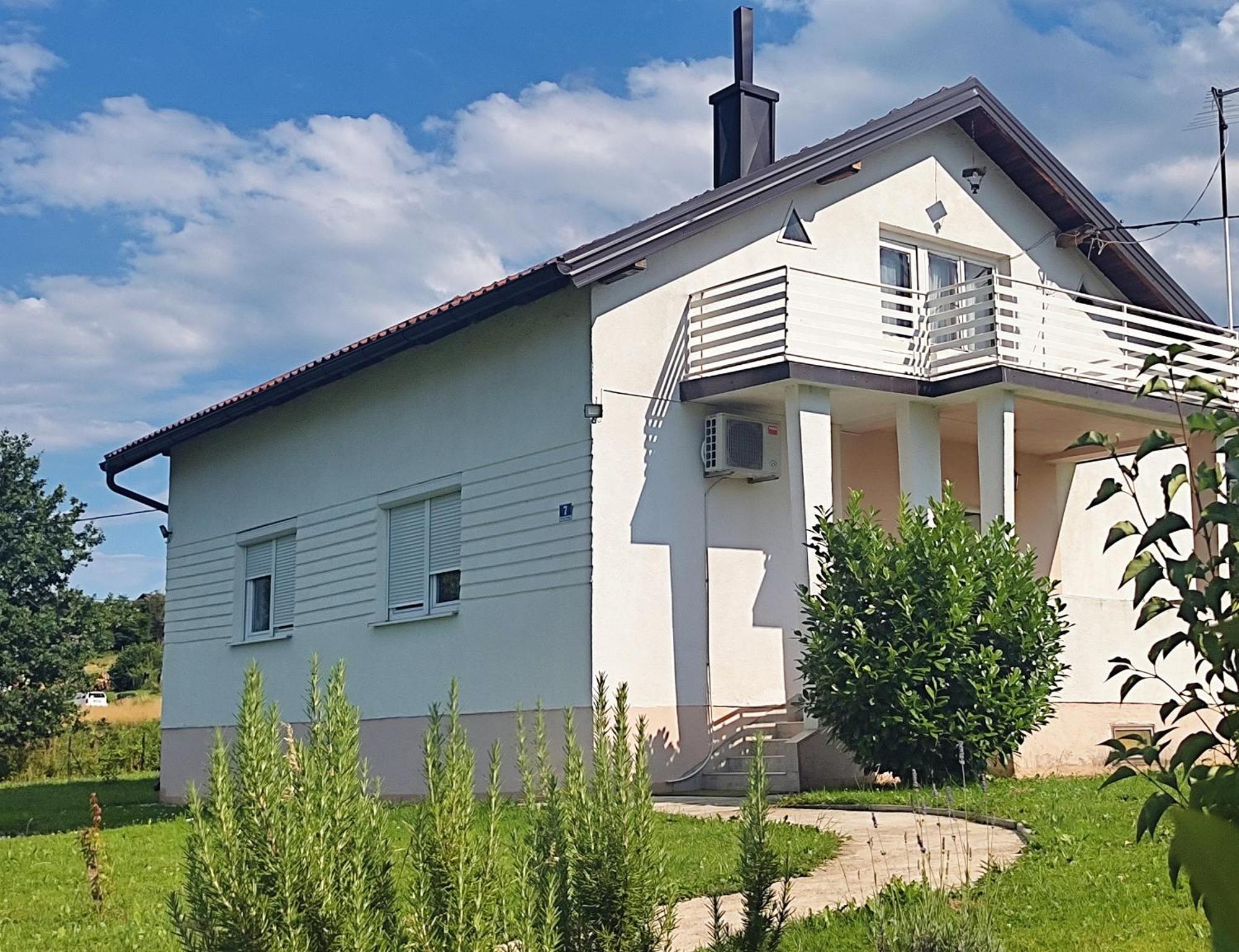 Guest House Pin Laktaši Zewnętrze zdjęcie